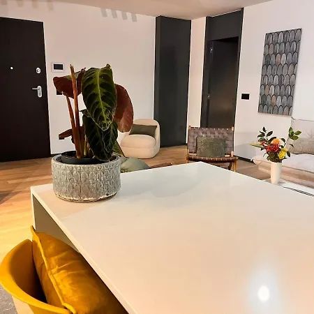 Panorama Calling - Design Apartment, Unique And Individual With Amazing Views * Funchal (Madeira)