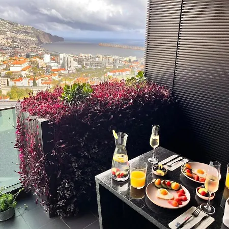 Panorama Calling - Design Apartment, Unique And Individual With Amazing Views * Funchal (Madeira)
